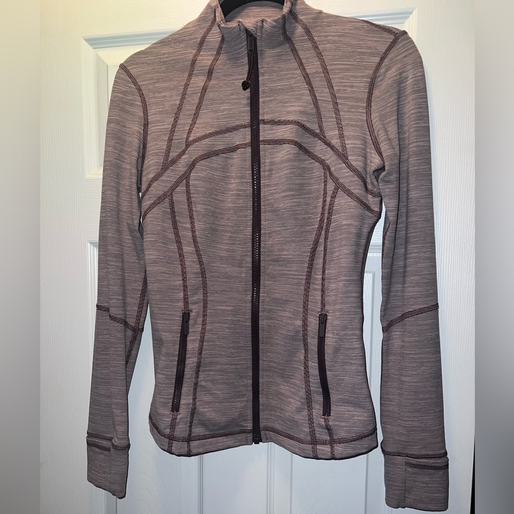 Lululemon define jacket size 6 excellent condition